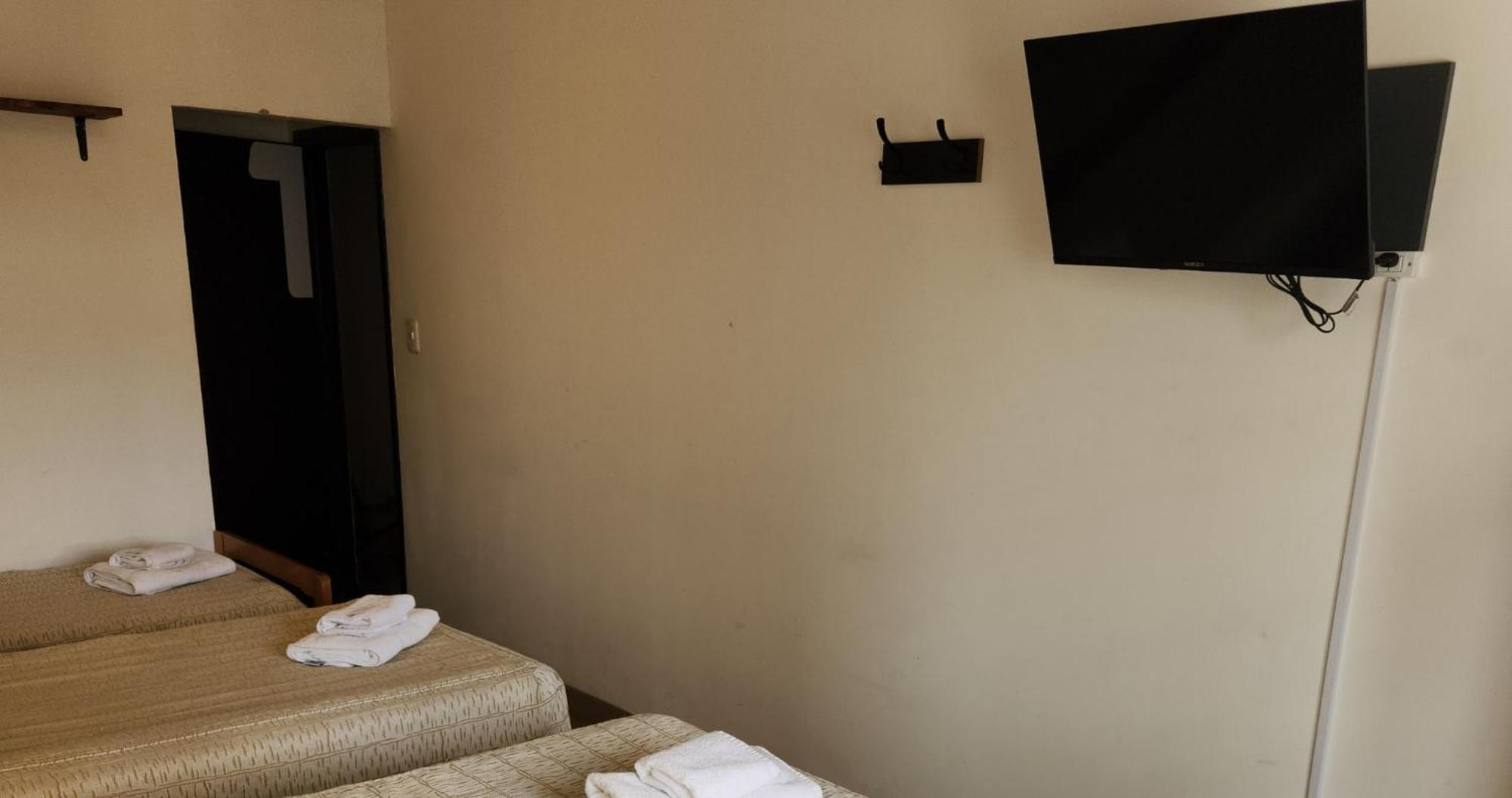Anum Hostel Ushuaia Zewnętrze zdjęcie