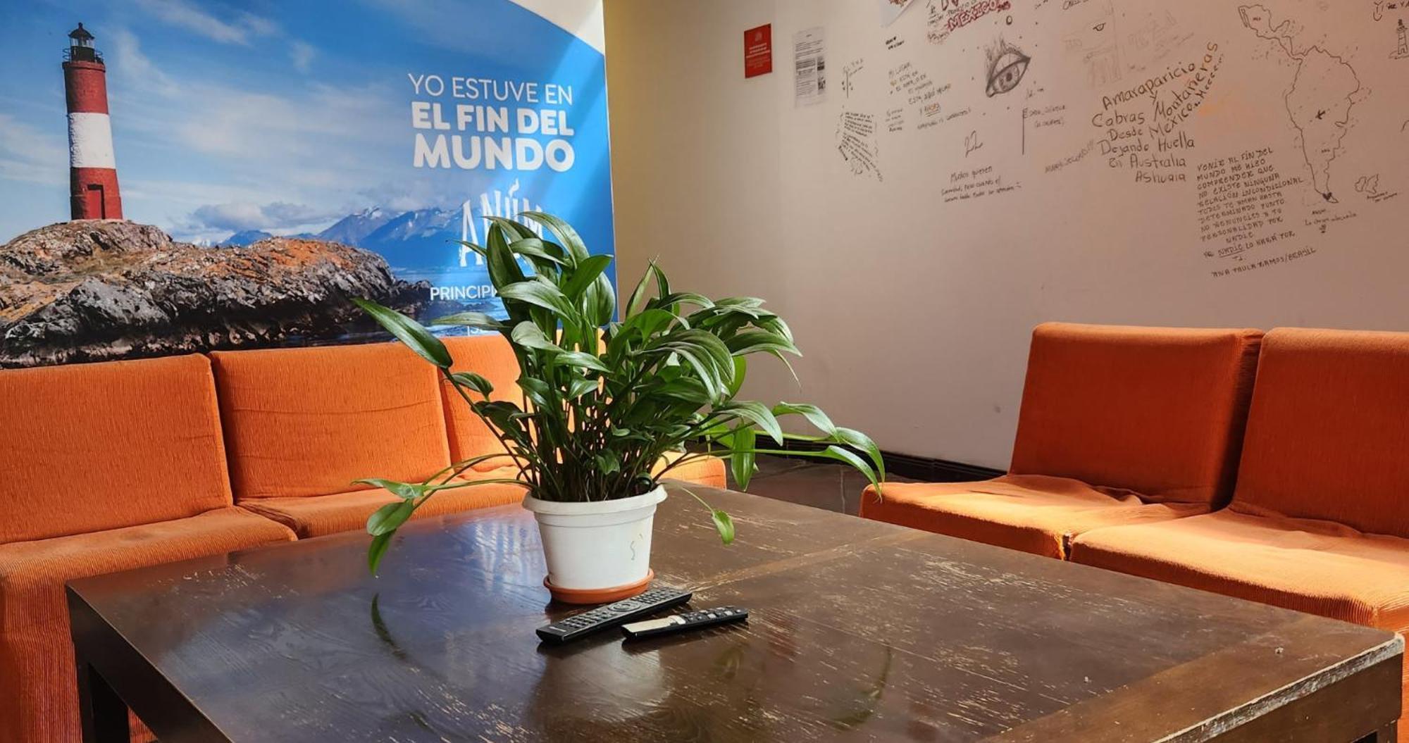 Anum Hostel Ushuaia Zewnętrze zdjęcie