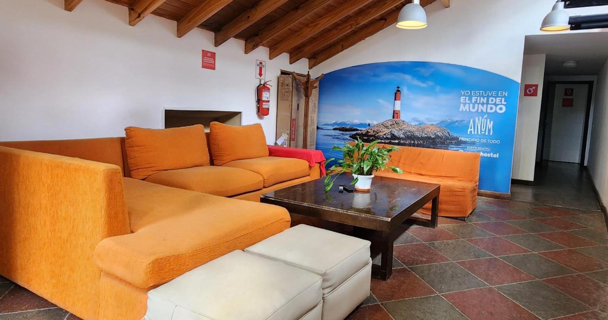 Anum Hostel Ushuaia Zewnętrze zdjęcie